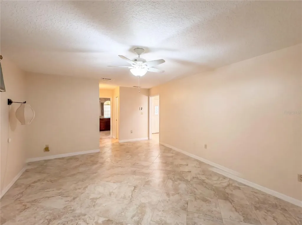 1543 Chaucer Court Deland FL 32724