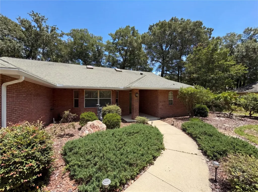 1543 Chaucer Court Deland FL 32724