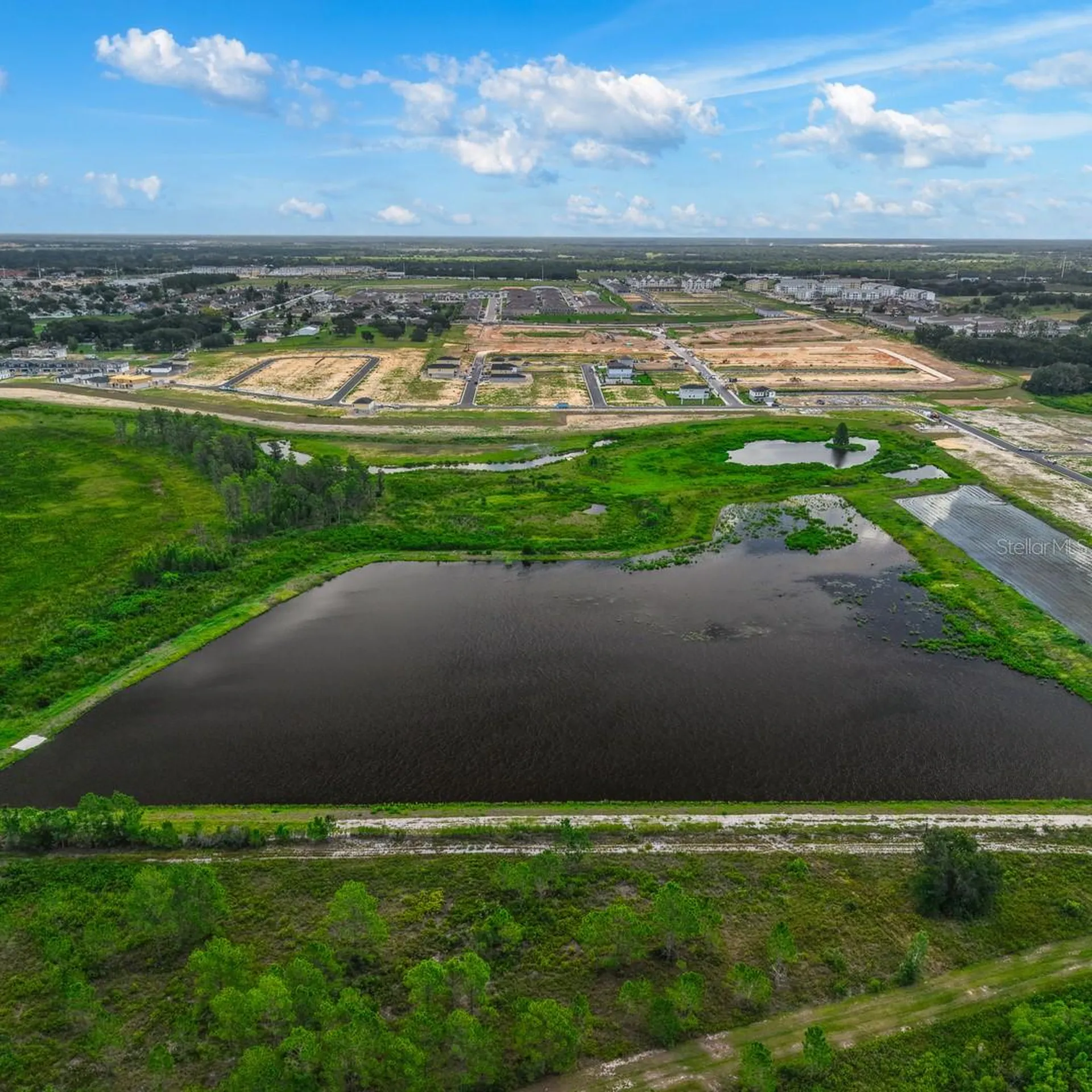 4462 River Beacon Boulevard Davenport FL 33837