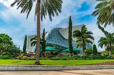 930 Montrose Boulevard N St Petersburg FL 33703