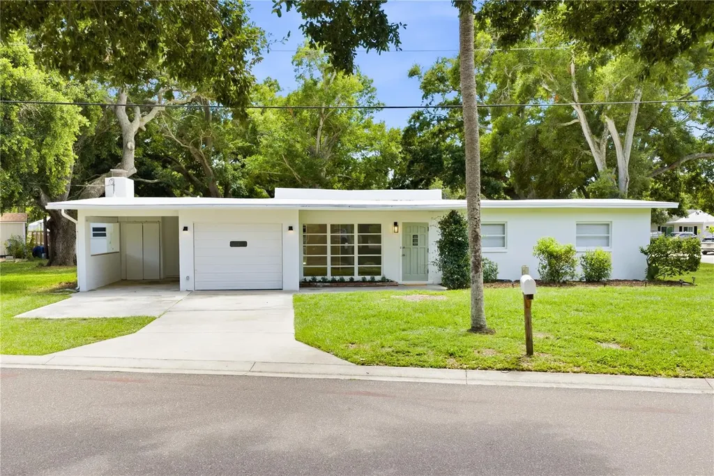 970 Gulf View Boulevard Dunedin FL 34698