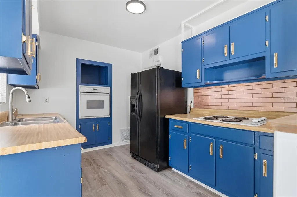 970 Gulf View Boulevard Dunedin FL 34698