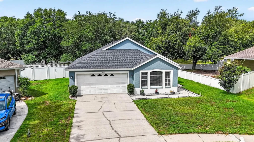 15826 Stags Leap Drive Lutz FL 33559