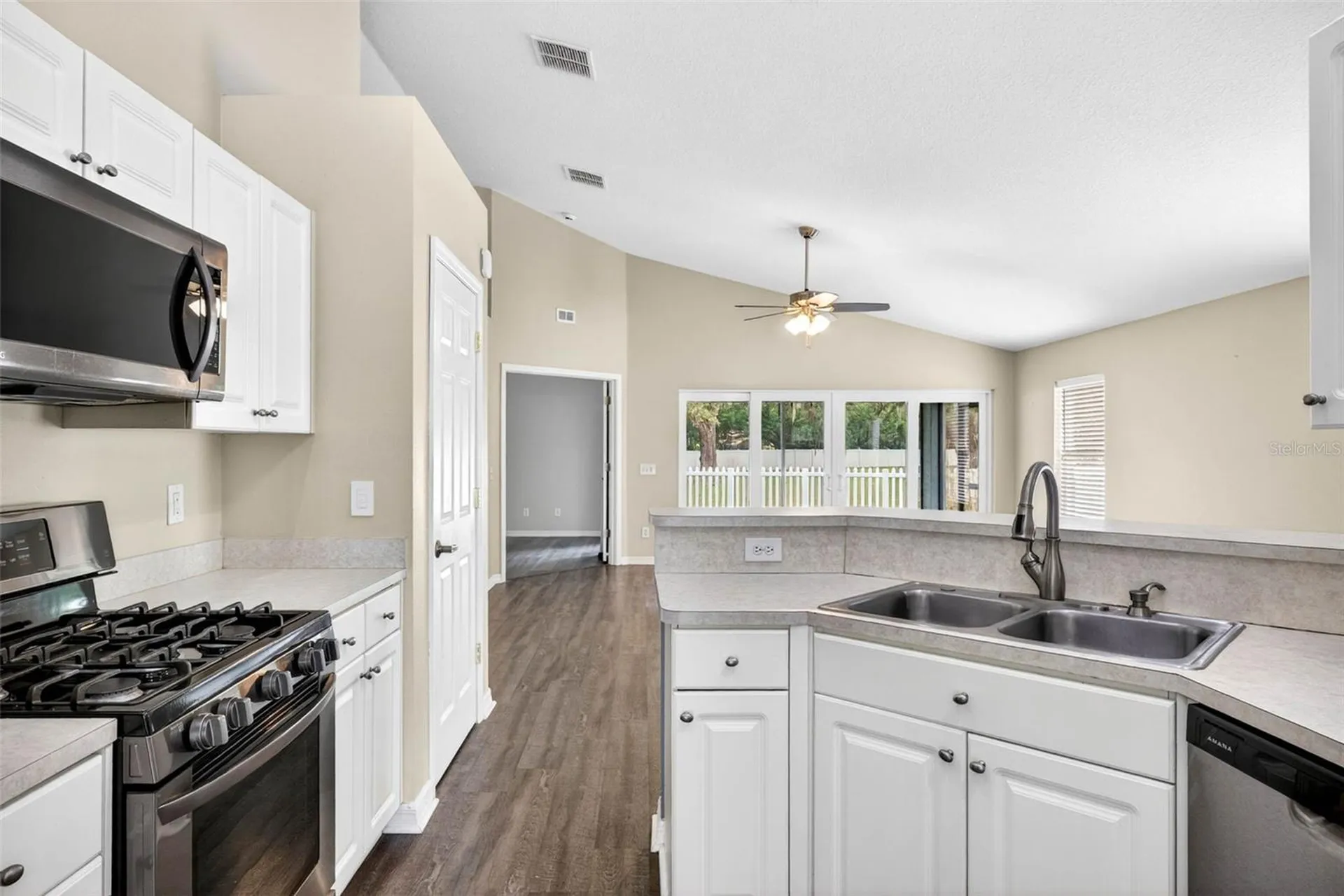 15826 Stags Leap Drive Lutz FL 33559