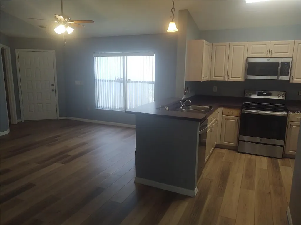 5707 Tanagerlake Road Lithia FL 33547