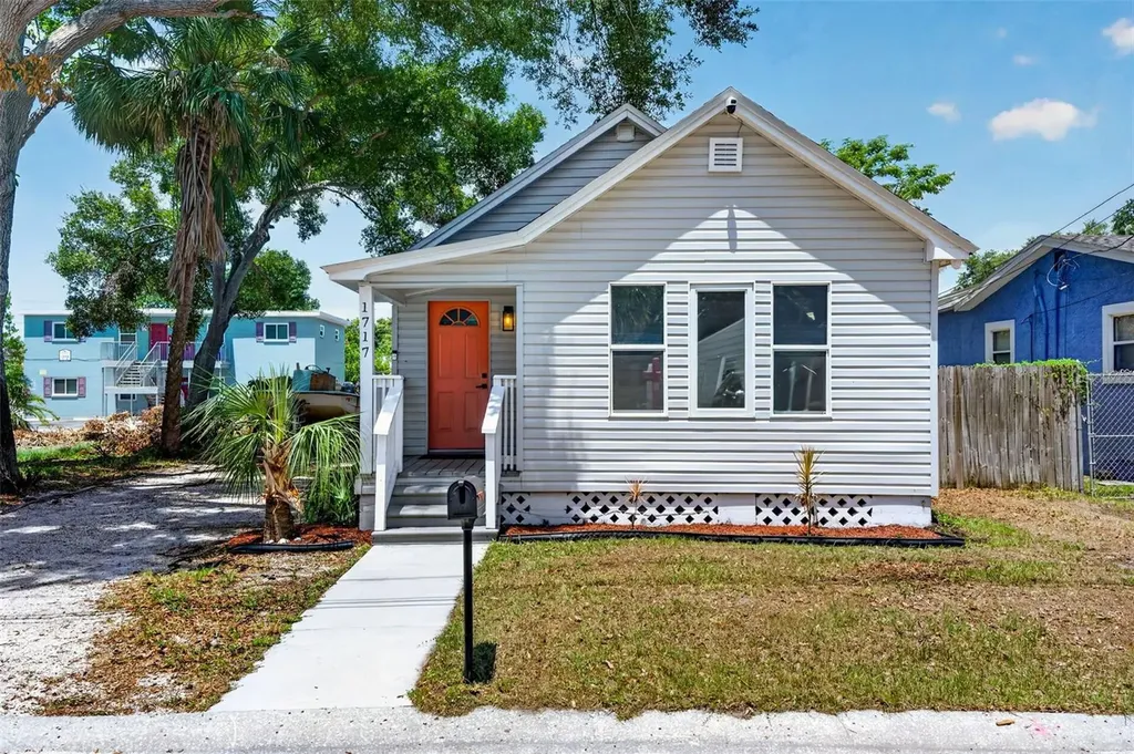 1717 18th Street S St Petersburg FL 33712