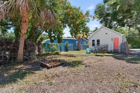 1717 18th Street S St Petersburg FL 33712
