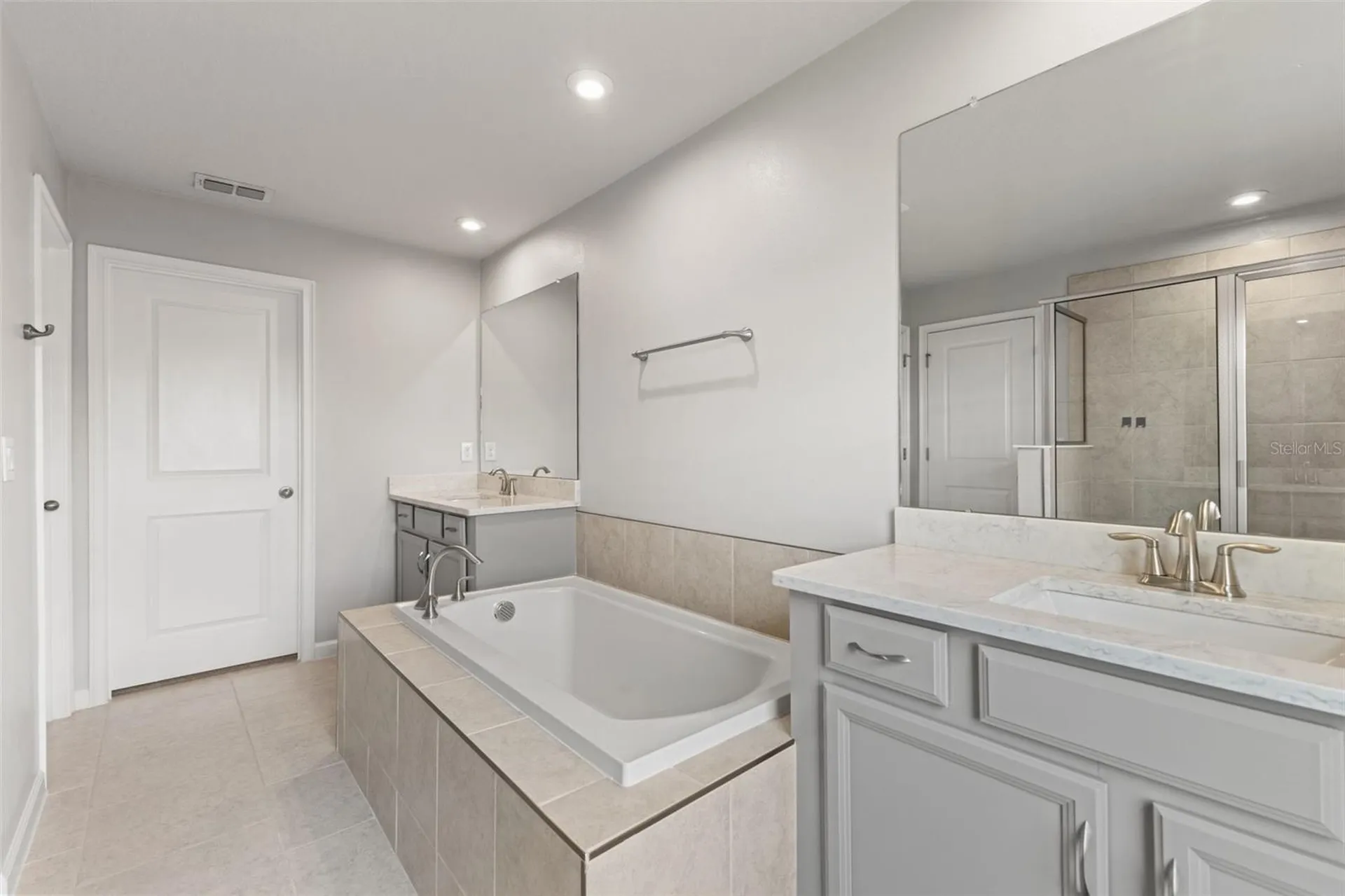 4221 Cloud Hopper Way Lutz FL 33559