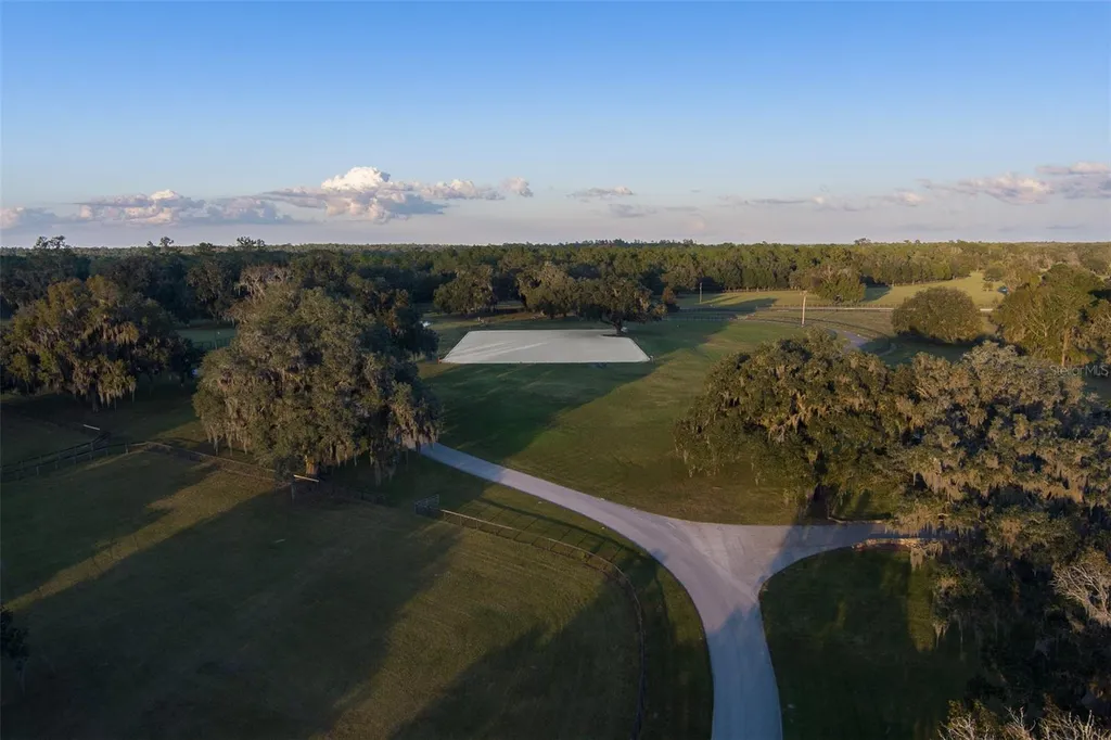 9504 NW Highway 320 Micanopy FL 32667