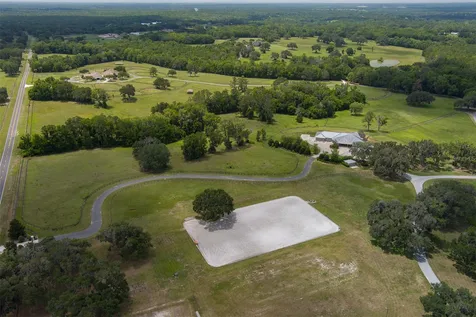 9504 NW Highway 320 Micanopy FL 32667