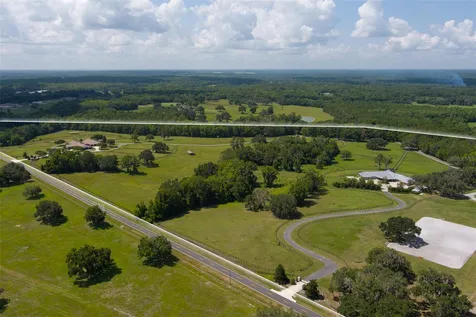 9504 NW Highway 320 Micanopy FL 32667