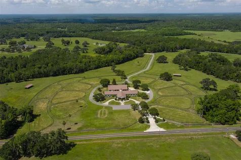 9504 NW Highway 320 Micanopy FL 32667