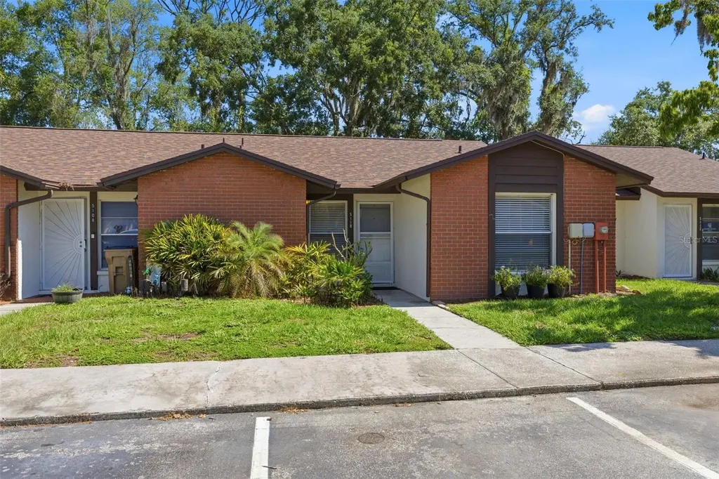 5110 Gainsville Drive Tampa FL 33617