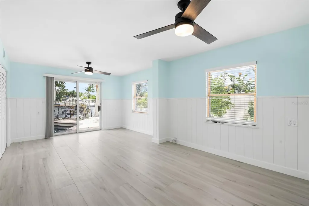 5541 Bayou Grande Boulevard NE St Petersburg FL 33703
