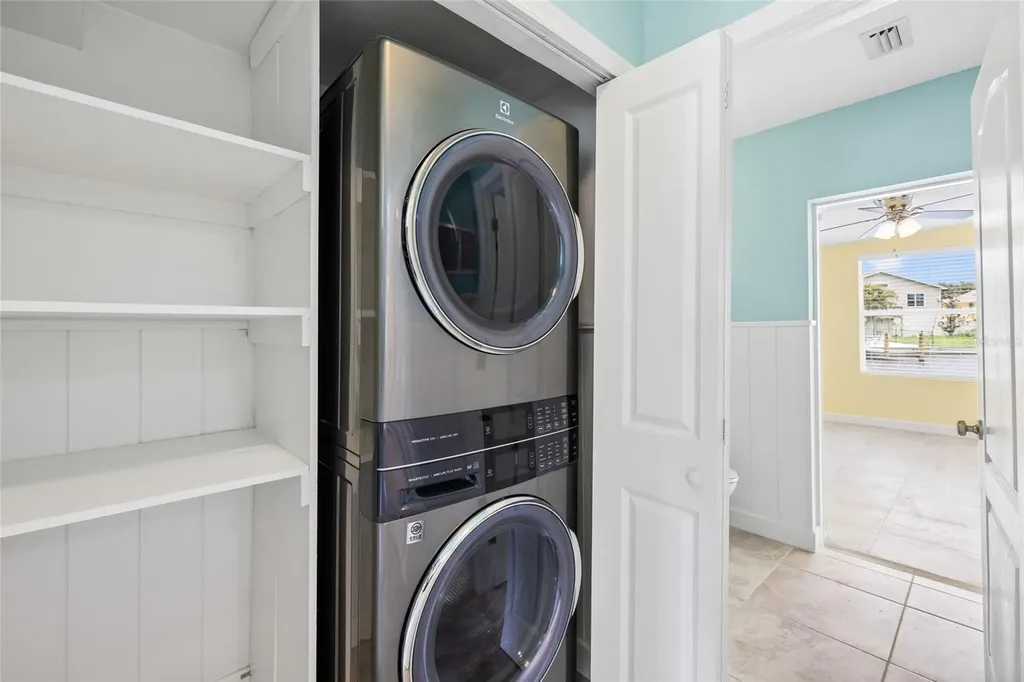 5541 Bayou Grande Boulevard NE St Petersburg FL 33703