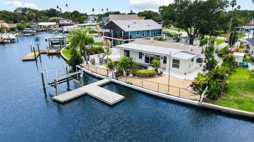 5541 Bayou Grande Boulevard NE St Petersburg FL 33703