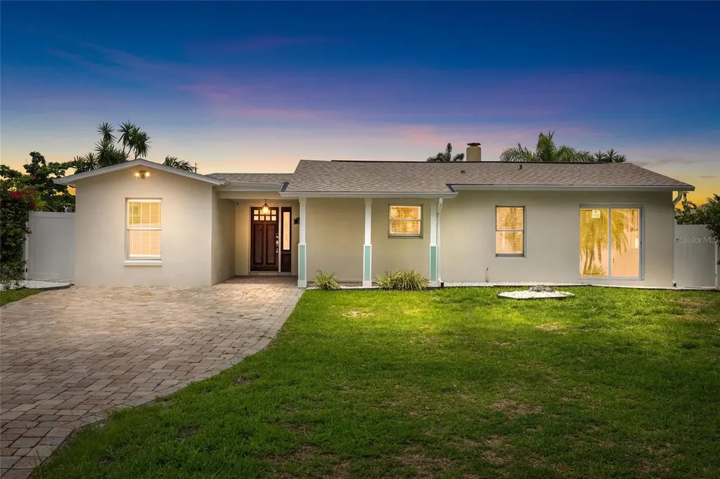 5541 Bayou Grande Boulevard NE St Petersburg FL 33703
