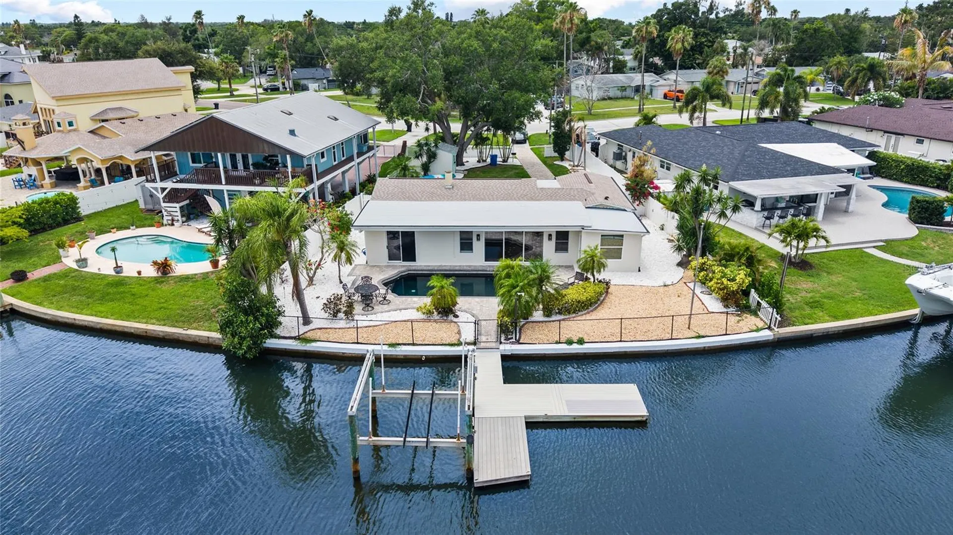 5541 Bayou Grande Boulevard NE St Petersburg FL 33703