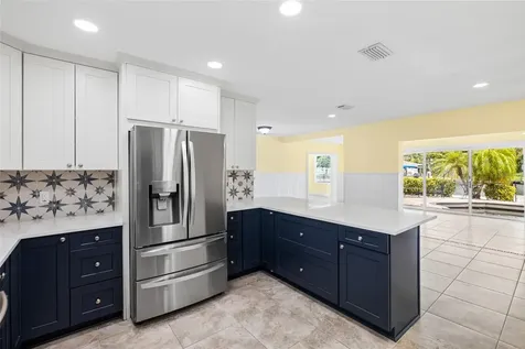 5541 Bayou Grande Boulevard NE St Petersburg FL 33703