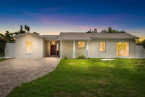 5541 Bayou Grande Boulevard NE St Petersburg FL 33703
