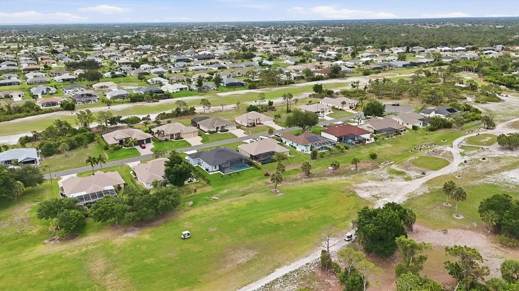82 Pinehurst Place Rotonda West FL 33947