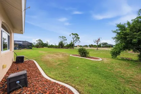 82 Pinehurst Place Rotonda West FL 33947