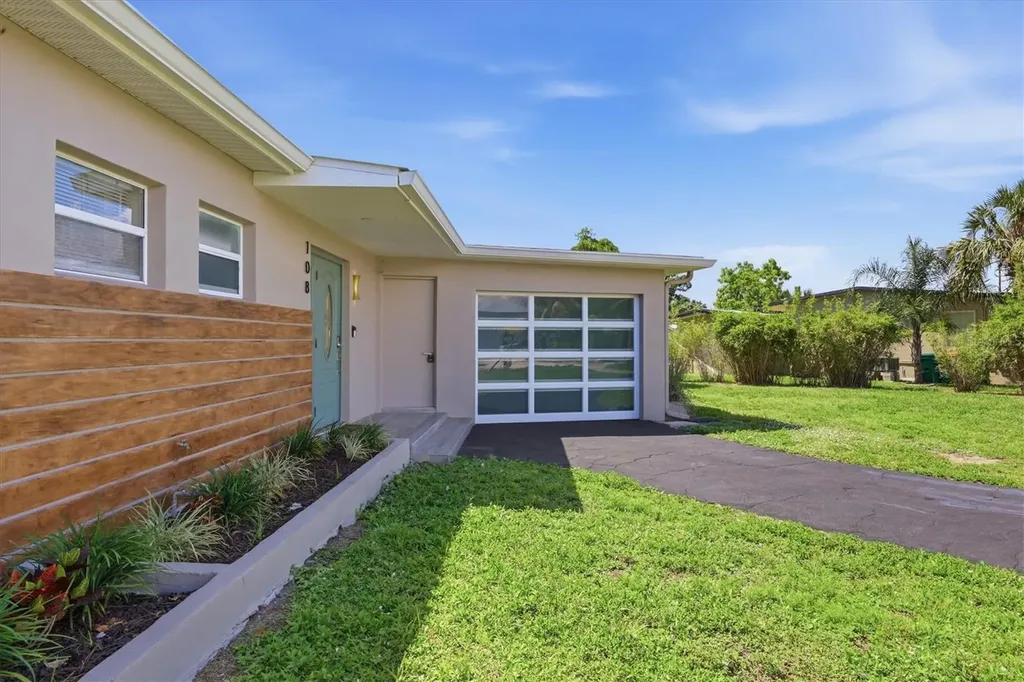 108 Buckeye Avenue NW Port Charlotte FL 33952