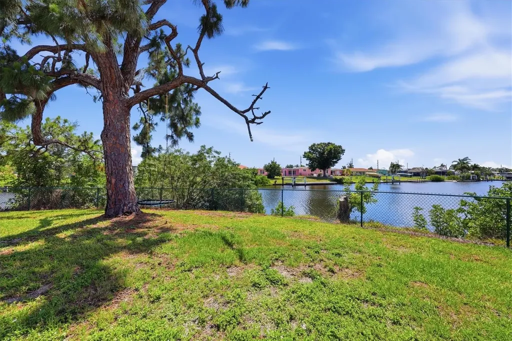 108 Buckeye Avenue NW Port Charlotte FL 33952