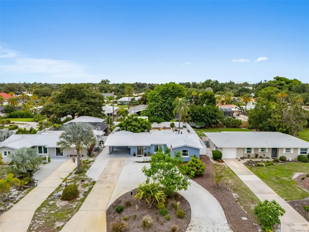 242 Piazza Di Luna Venice FL 34285