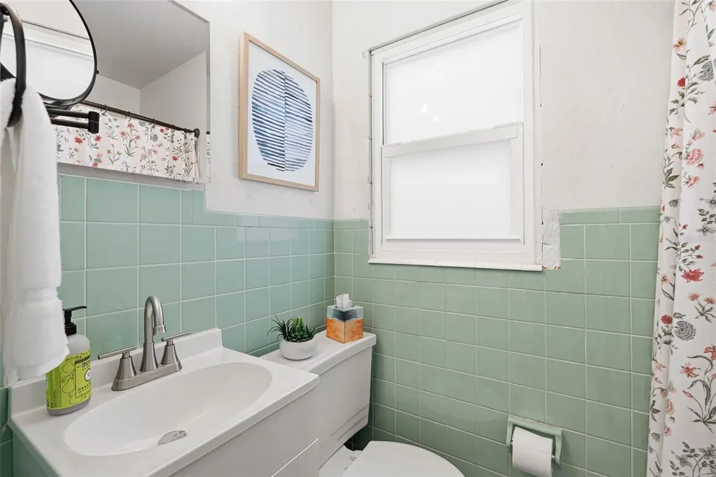 242 Piazza Di Luna Venice FL 34285