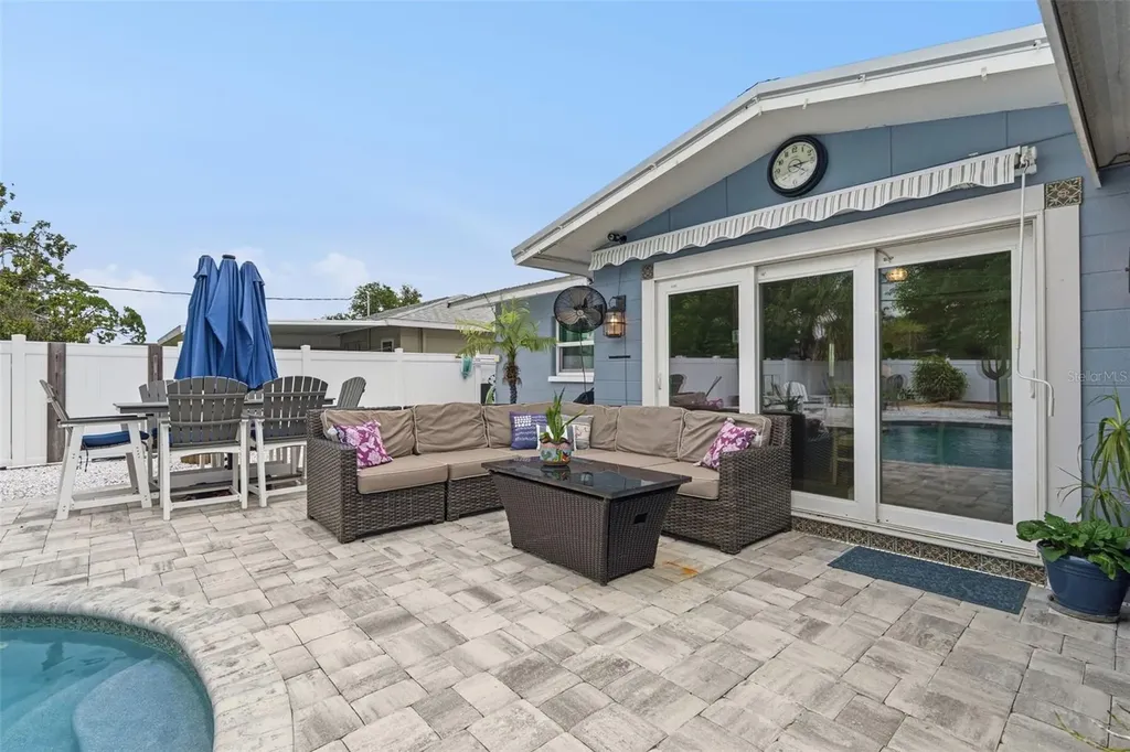 242 Piazza Di Luna Venice FL 34285