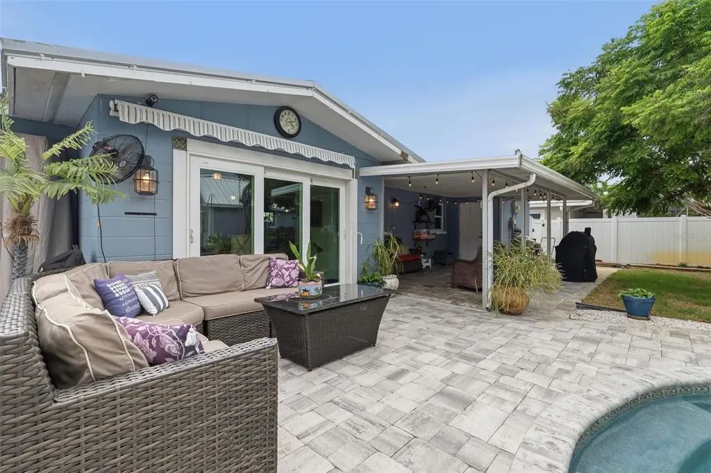 242 Piazza Di Luna Venice FL 34285