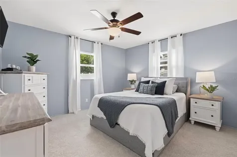242 Piazza Di Luna Venice FL 34285