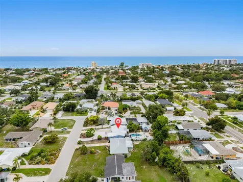 242 Piazza Di Luna Venice FL 34285