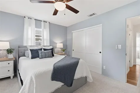 242 Piazza Di Luna Venice FL 34285