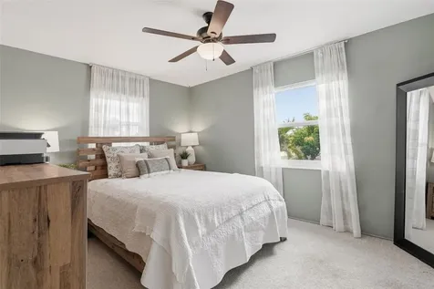 242 Piazza Di Luna Venice FL 34285