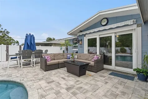 242 Piazza Di Luna Venice FL 34285