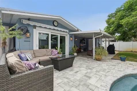 242 Piazza Di Luna Venice FL 34285