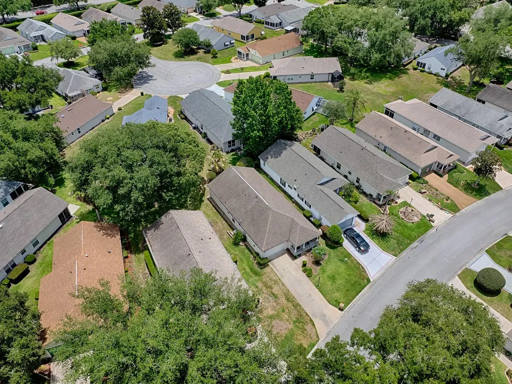 25114 Cranes Roost Circle Leesburg FL 34748