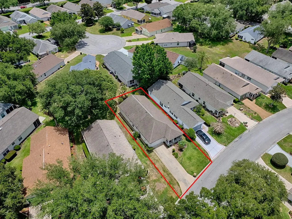 25114 Cranes Roost Circle Leesburg FL 34748