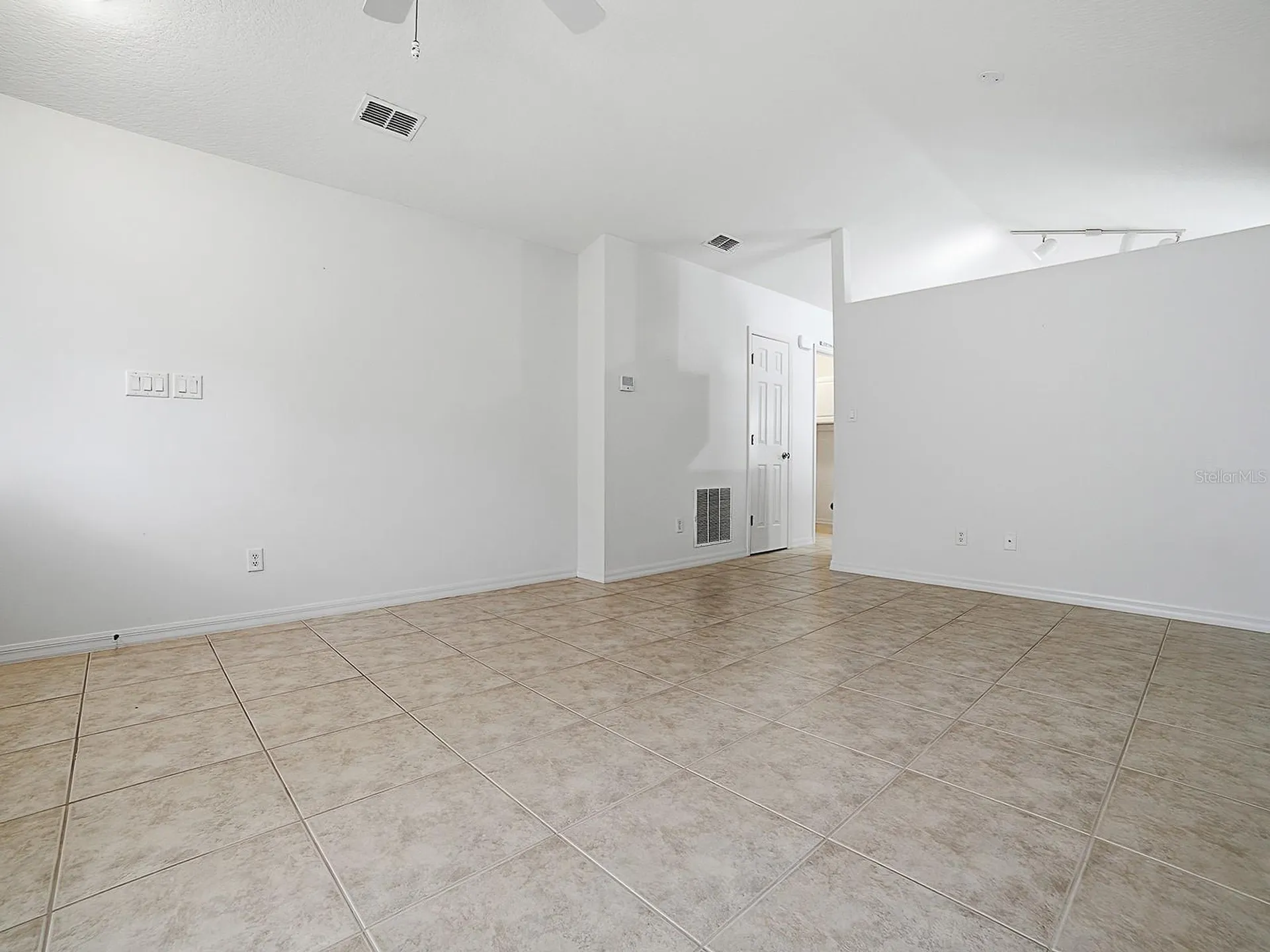25114 Cranes Roost Circle Leesburg FL 34748