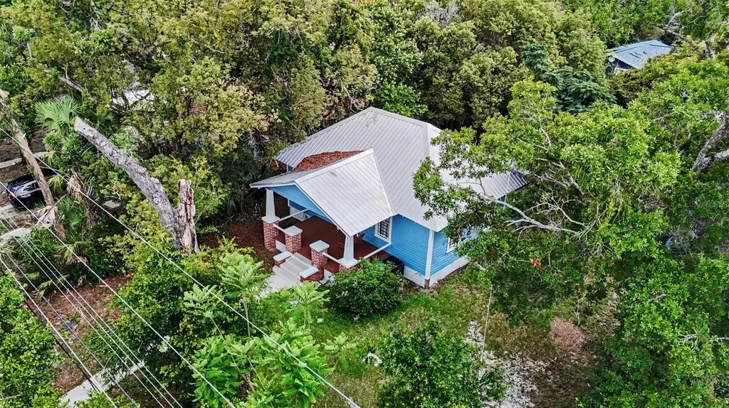 4109 N Suwanee Avenue Tampa FL 33603