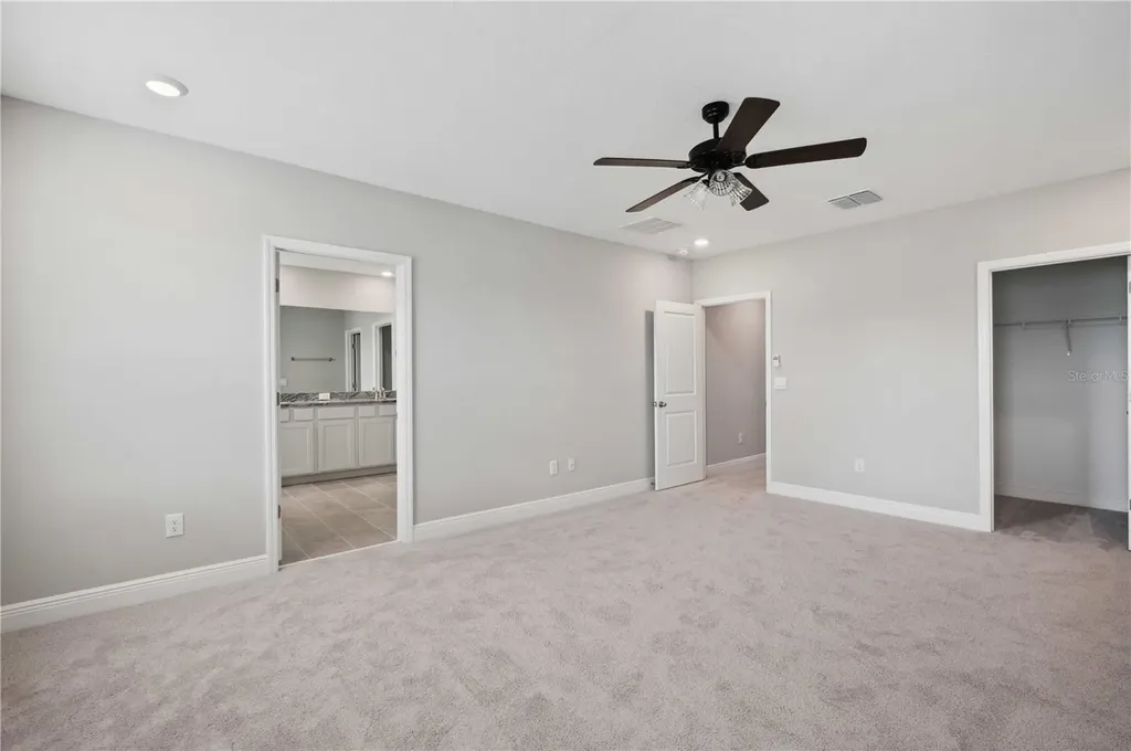 2560 Warren Acres Boulevard Wesley Chapel FL 33543
