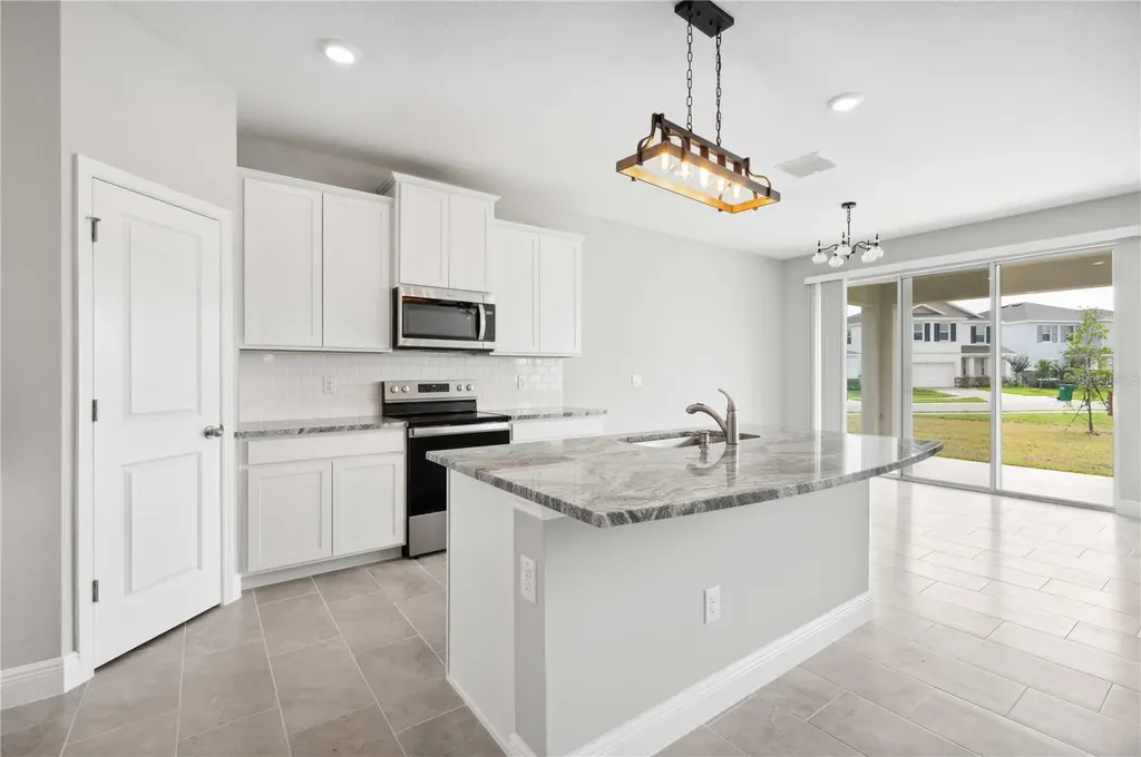 2560 Warren Acres Boulevard Wesley Chapel FL 33543