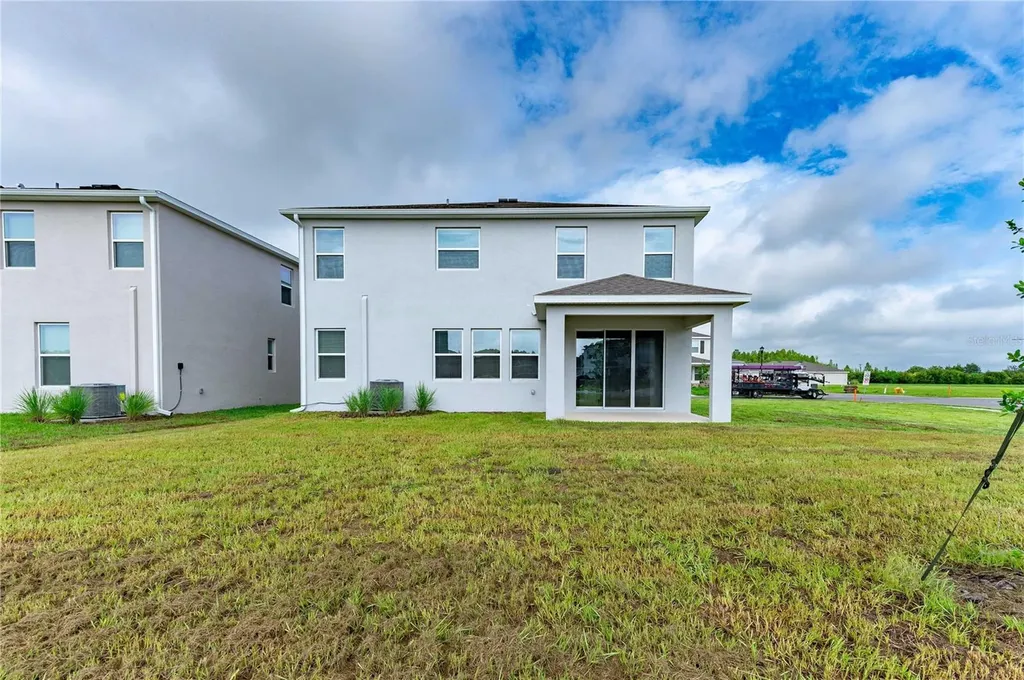 2560 Warren Acres Boulevard Wesley Chapel FL 33543
