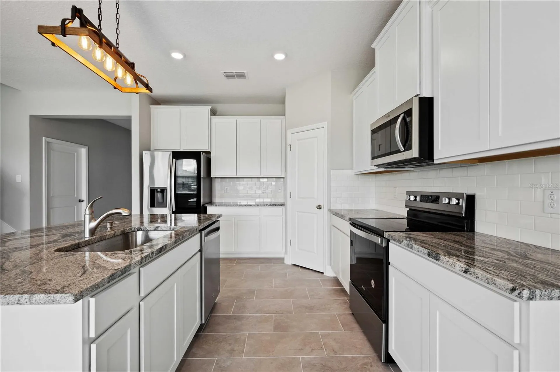 2560 Warren Acres Boulevard Wesley Chapel FL 33543