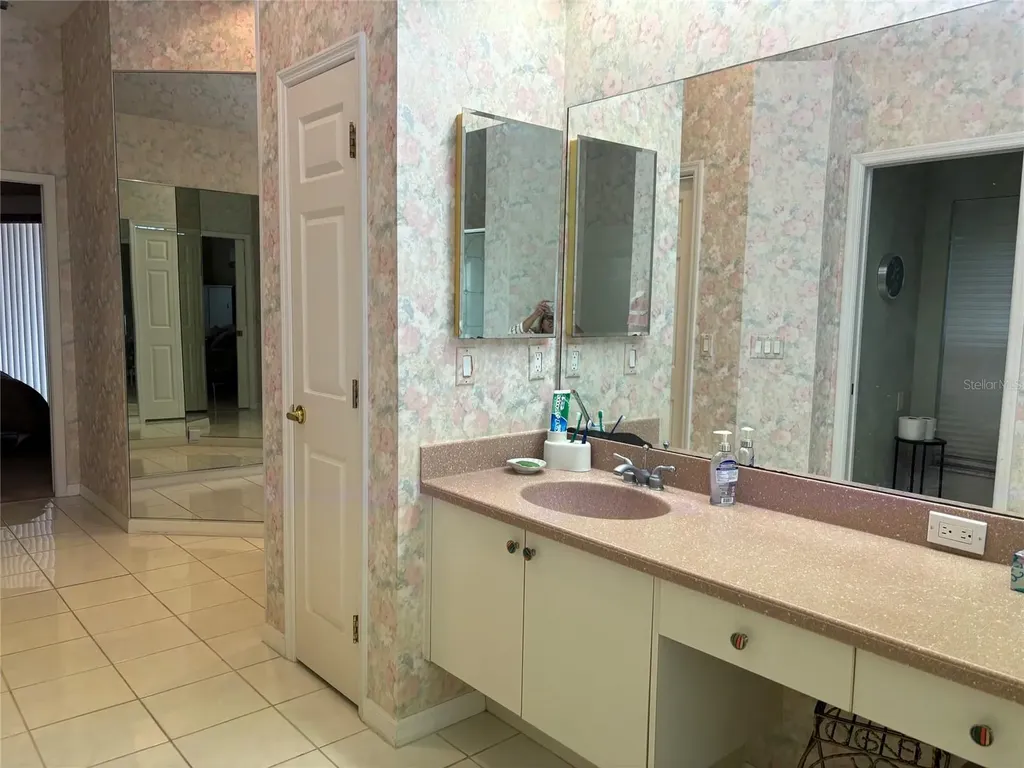 4878 Sherbrook Drive Oldsmar FL 34677