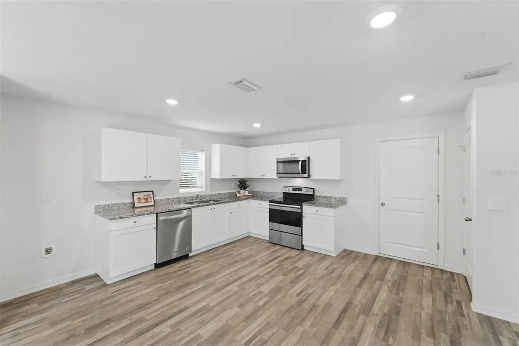 815 Savona Place Kissimmee FL 34758