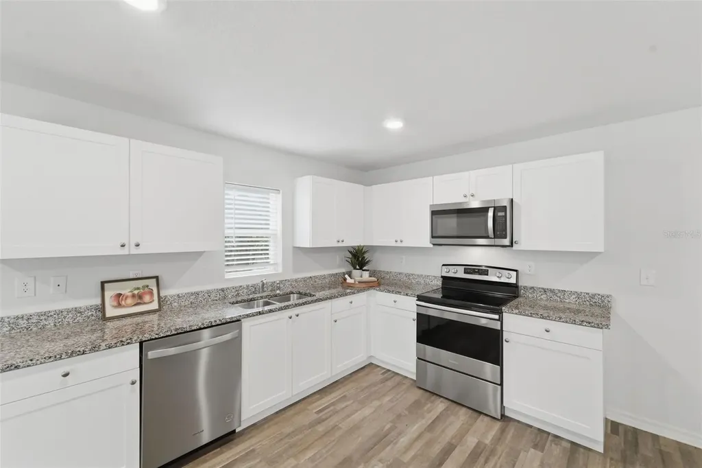 815 Savona Place Kissimmee FL 34758