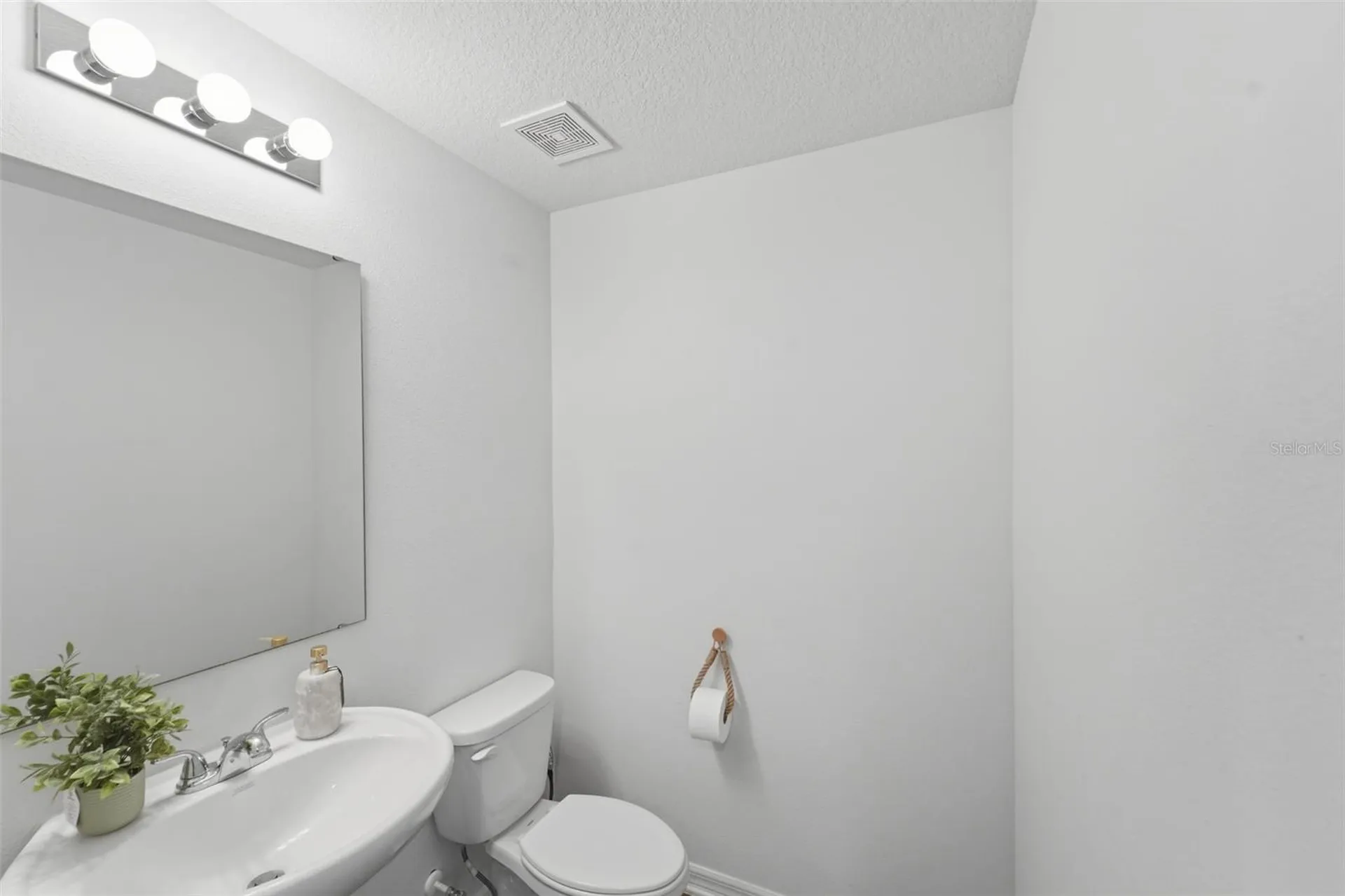 815 Savona Place Kissimmee FL 34758